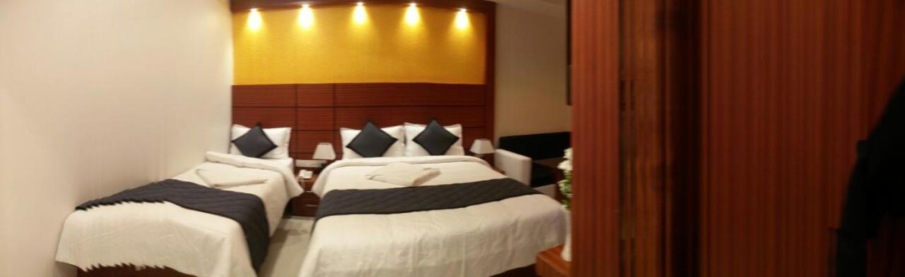 Hotel Spark Residency Csennai Kültér fotó